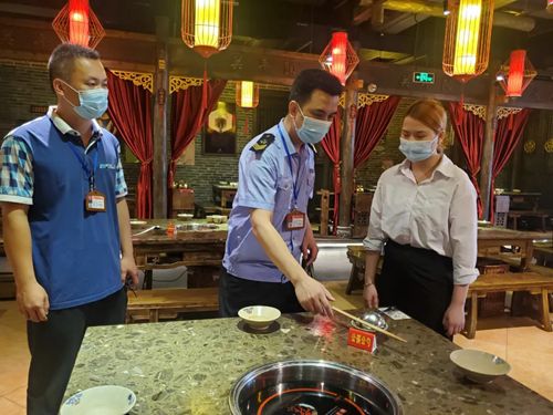 广西柳州市市场监管局推行“公筷公勺”共建文明餐桌